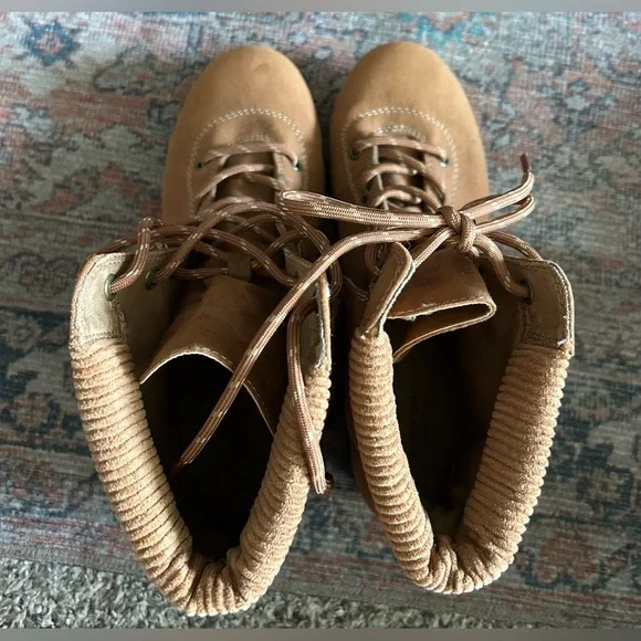 St. John's Bay Brown Lace-Up Boots for Women- size 8.5 - Picture 3 of 13